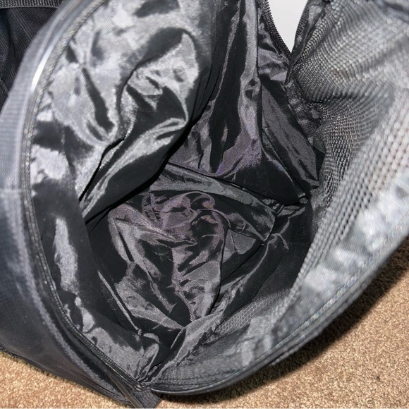 PUMA Black Duffle Travel Bag UNISEX - Picture 7 of 8